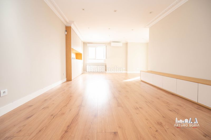 Foto 66dee305-a236-4dde-b280-6ba89784da13. Lloguer pis amb piscina a Costillares Madrid