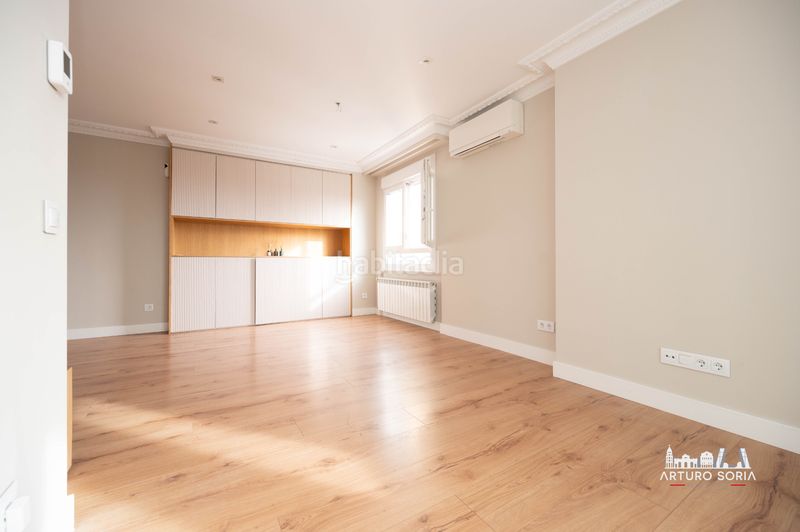 Foto 7c0fd191-ff36-4611-a805-37fb622a1ccb. Lloguer pis amb piscina a Costillares Madrid