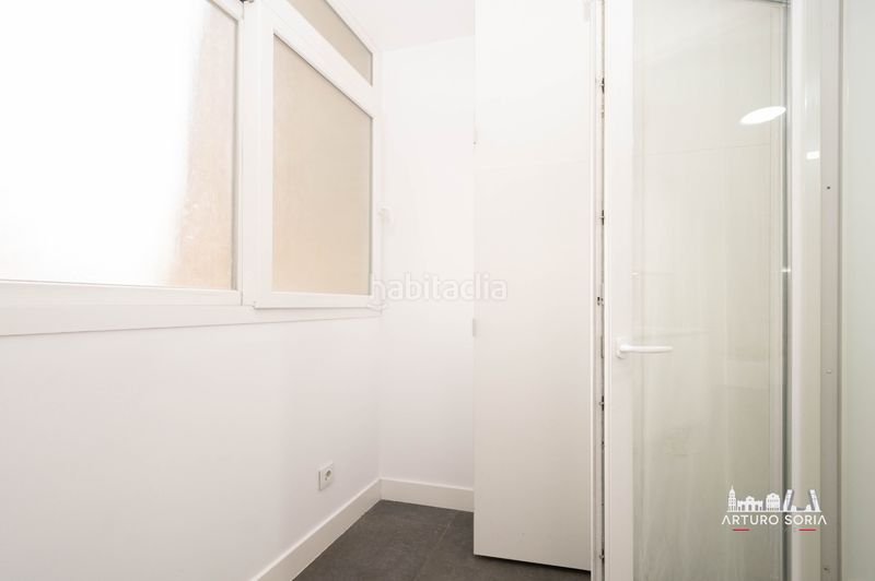 Foto b7a267a8-e74a-4cee-bc77-bb14214b2c4b. Lloguer pis amb piscina a Costillares Madrid