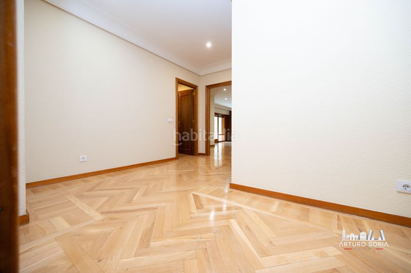 Foto 2defd946-4683-4b0b-a948-3188f351e950. Rent flat with fireplace pool in Costillares Madrid