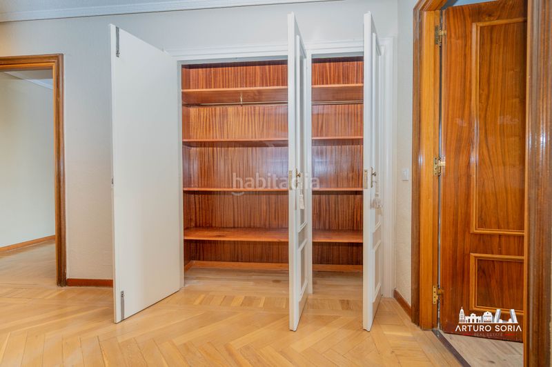Foto 99a0f926-5bac-458b-8e23-d7a89a4e4071. Rent flat with fireplace pool in Costillares Madrid