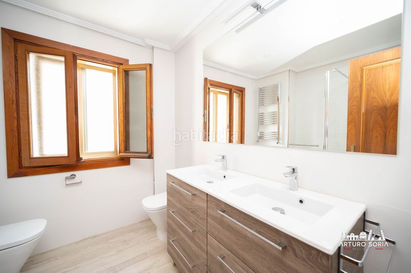 Foto 9bf82a63-5503-49b5-98fb-40e07d1ef0f2. Rent flat with fireplace pool in Costillares Madrid