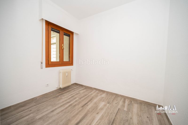 Foto ff74a8f1-2227-4176-aa62-21163ef82f5e. Rent flat with fireplace pool in Costillares Madrid