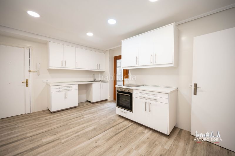 Foto ff8df045-2489-4f3d-bdee-c63e3b2d9c9a. Rent flat with fireplace pool in Costillares Madrid