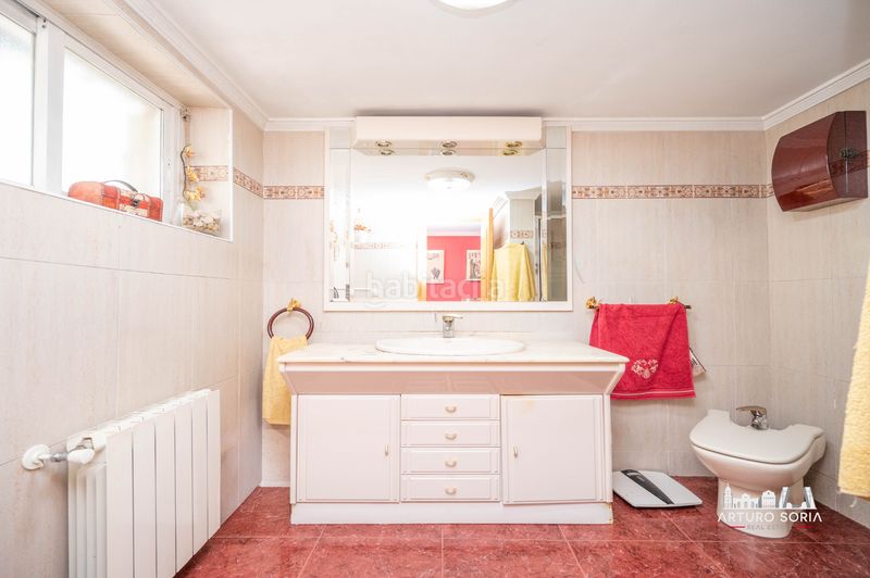 Foto fe525b14-03f6-4220-a934-cd547d7440f4. Chalet en Colina Madrid