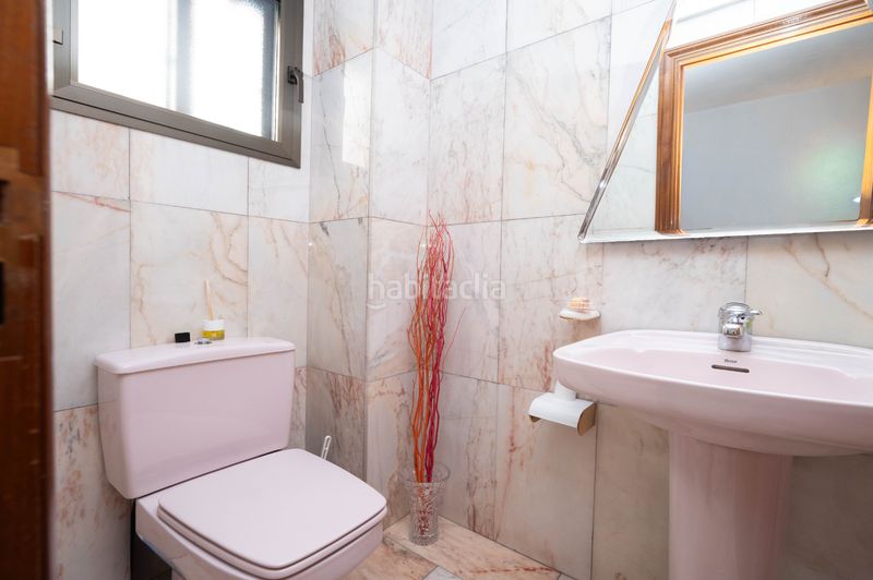 Foto a6ef3fe6-9a25-4cf3-aa46-0e7ffd9767ff. Casa aparellada a San Juan Bautista Madrid