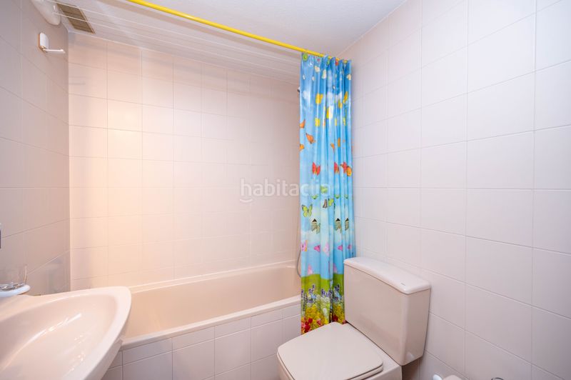 Foto df60c84f-548e-47e4-b772-7b6ed0b19f15. Casa aparellada a San Juan Bautista Madrid