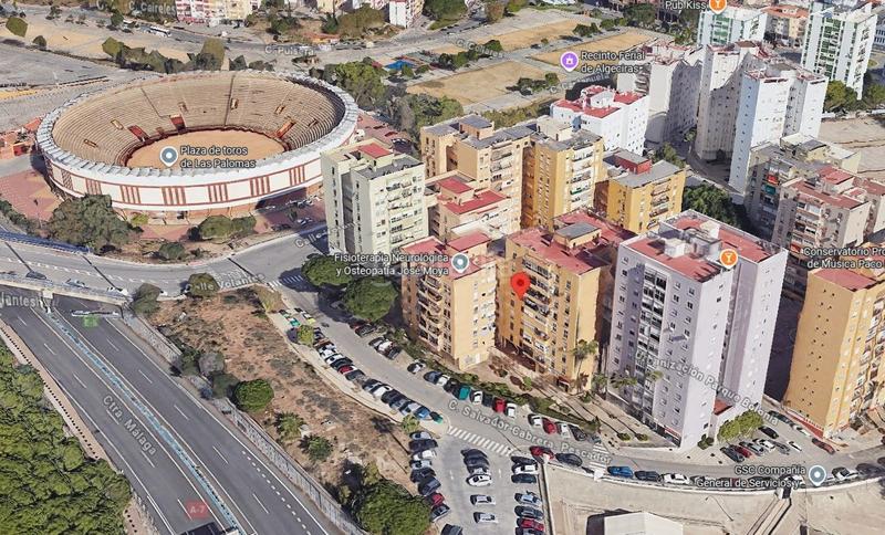 Foto 1629b32f-f33f-4ef6-be26-9400e2cd75f3. Appartamento in urbanización parque bolonia in San Bernabé Algeciras