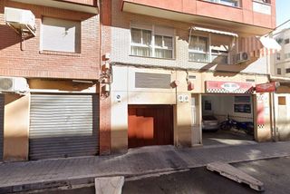 Aparcament cotxe a Avinguda Novelda, 113
