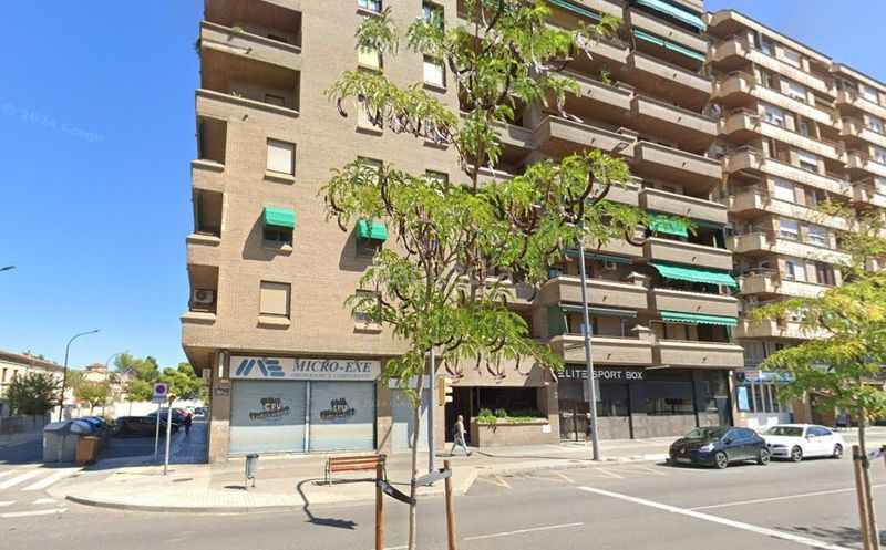 Foto 2b50b998-aa9a-4fe6-91f0-d05b41c811c0. Pis a avinguda alcalde rovira roure a Joc de la Bola - Camps d'Esports Lleida