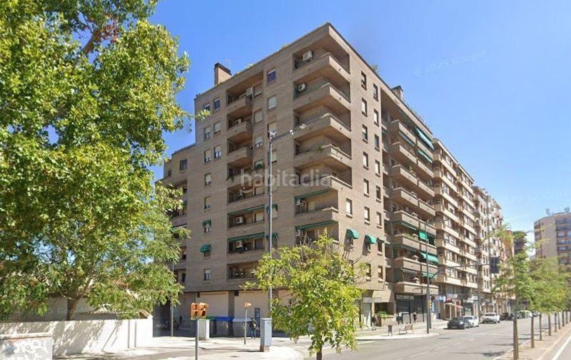 Foto a79c9764-9e4d-4ab6-909d-a17ea7953e04. Pis a avinguda alcalde rovira roure a Joc de la Bola - Camps d'Esports Lleida