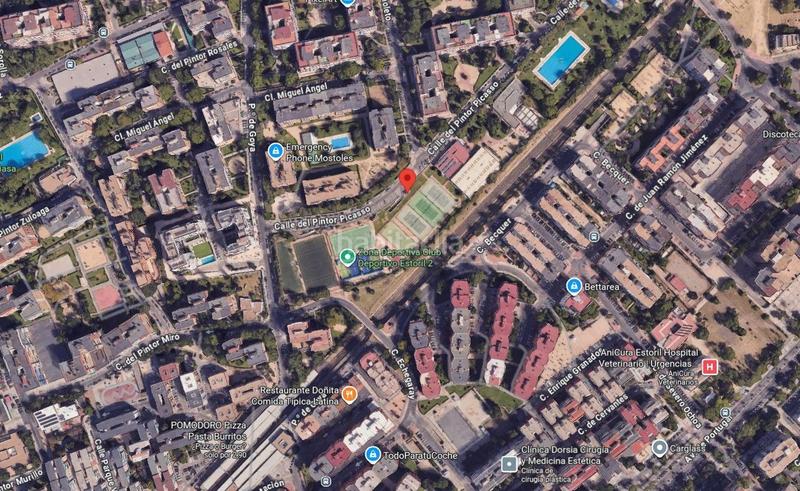 Foto d02f675a-a4e5-471f-aafc-0dffe81a7624. Aparcament cotxe a calle del pintor picasso a Norte-Universidad Móstoles