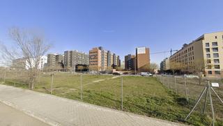 Terreno residencial en Calle arroyo de la bulera, 22. C2. solar en madrid finca 4585
