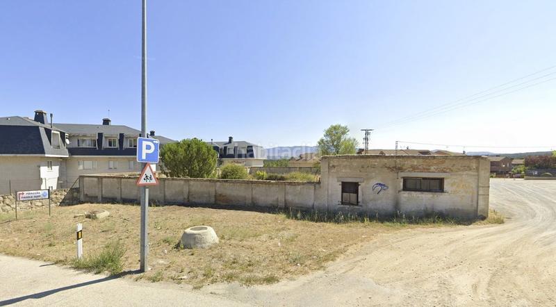 Foto f9513bcd-0296-4d51-a187-450c44db79ed. Terreny residencial a avenida de madrid a Buitrago del Lozoya
