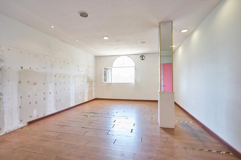 Foto ebd0de59-c02f-48ef-a751-fd3dd2752521. Alquiler local comercial  en alquiler en Parque Coimbra en Móstoles