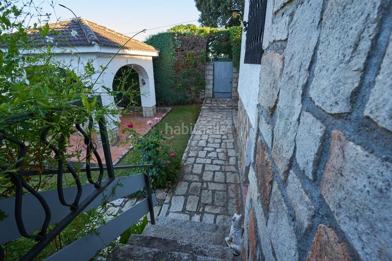 Foto c058a902-00a0-4cec-b2d8-2731e6f12730. Chalet con parcheggio in Villa del Prado