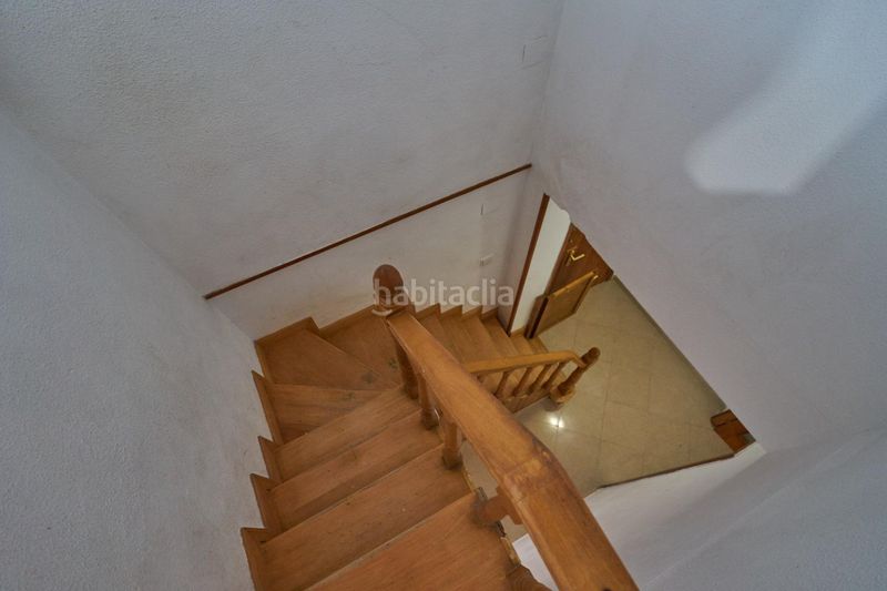 Foto 38b3a659-d6b0-44d3-8e32-52deb8421bb6. Ático  con terraza privada y enorme potencial en Móstoles