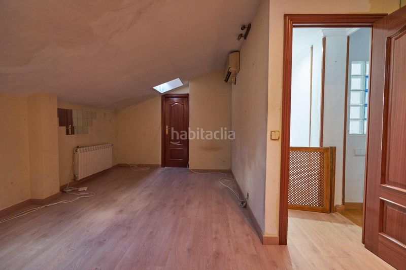 Foto 699d63f3-6ccc-4f82-8834-fd037fbd2804. Ático  con terraza privada y enorme potencial en Móstoles