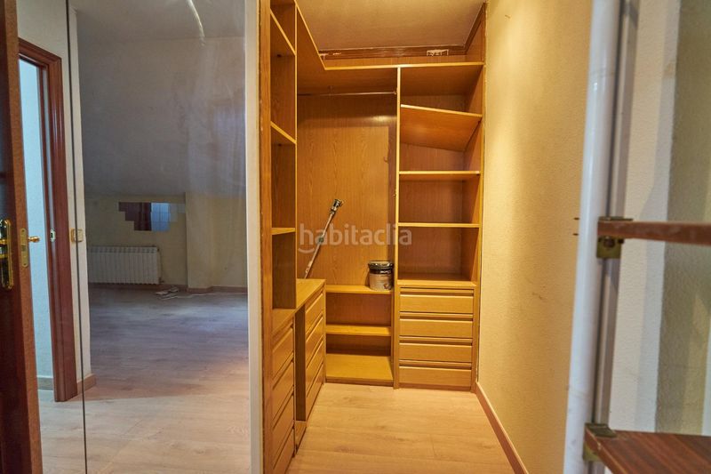 Foto 6d67d29a-7642-4b7f-bc3a-452986a45528. Ático  con terraza privada y enorme potencial en Móstoles