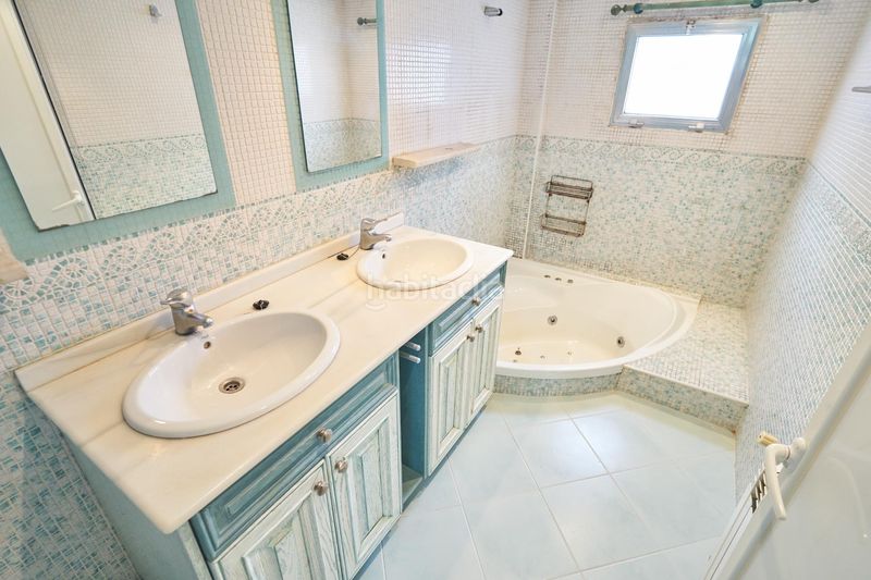 Foto b3a7c71c-2d3e-455d-a686-d563bdde9f56. Ático  con terraza privada y enorme potencial en Móstoles