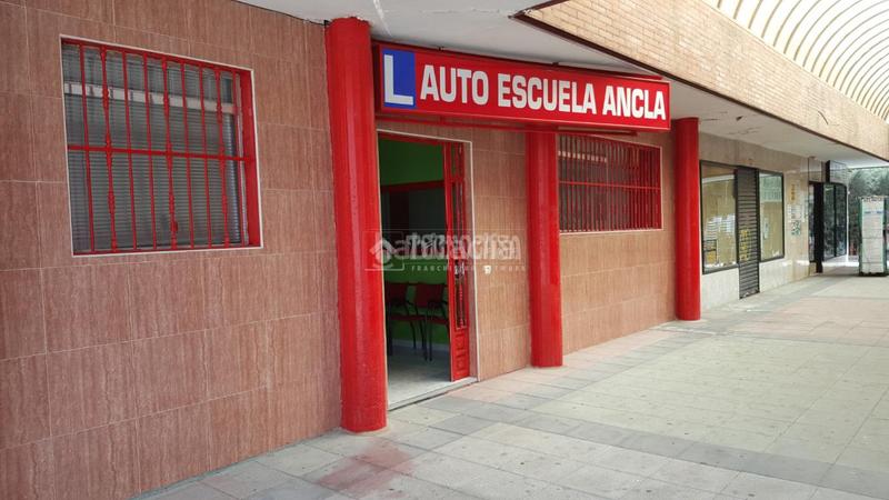 Foto 4d0a8482-84e3-4cd4-aeb8-9c79fbb29e2c. Local comercial  en venta en Villafontana - Estoril I Móstoles