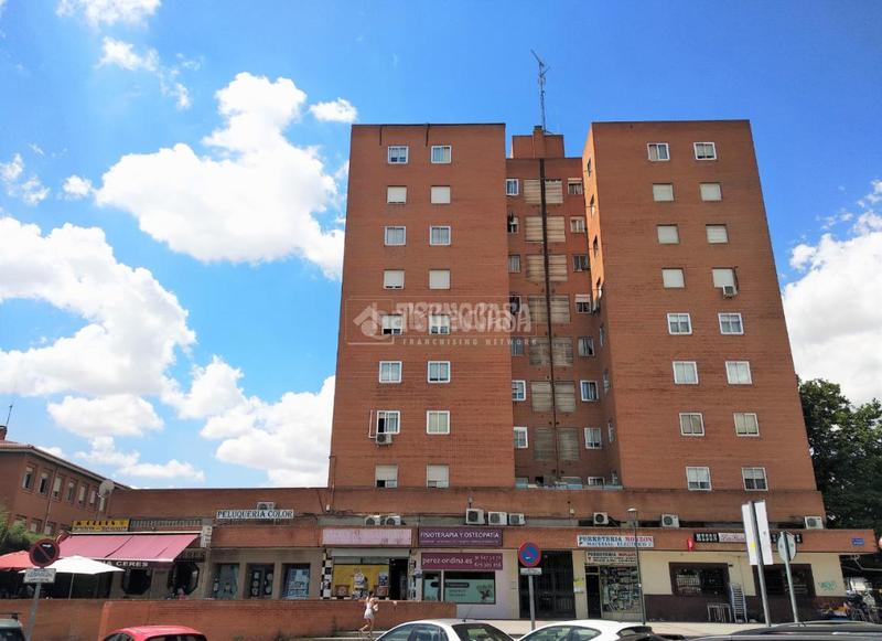 Foto 75b36852-deae-4606-af5b-0e2246797228. Local comercial  en venta en Villafontana - Estoril I Móstoles