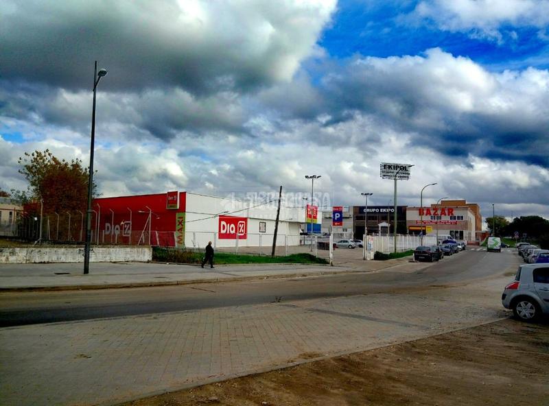 Foto 9156df64-e10d-4cfc-bc05-8609f7039a48. Local comercial  en venta en Villafontana - Estoril I Móstoles