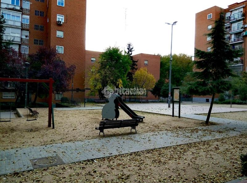 Foto af5c5f3a-9598-474c-a7cd-6fcfd7a44471. Pis amb calefacció a Villafontana - Estoril I Móstoles