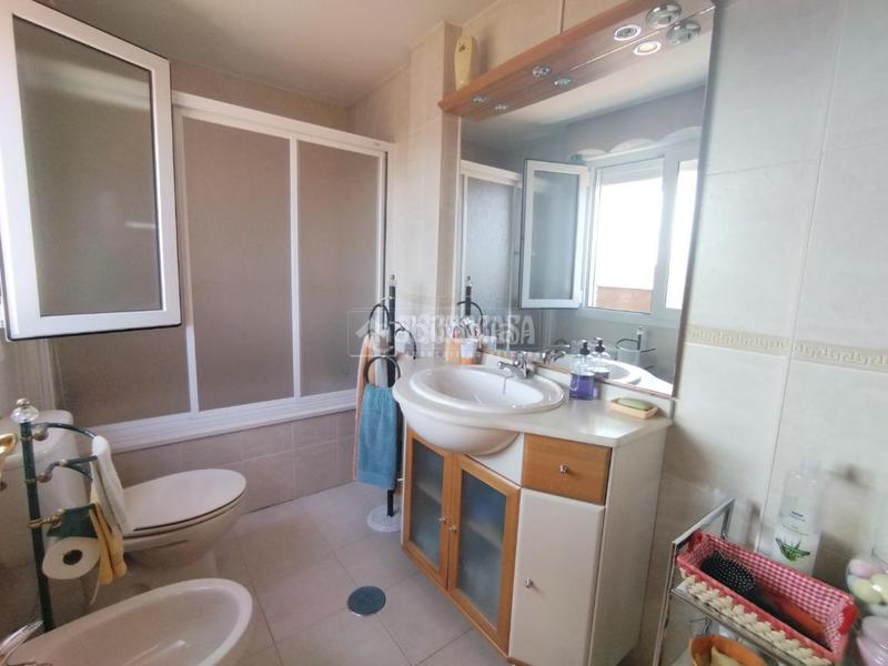 Foto 1a3e8231-2775-4148-8613-931916a9beb9. Àtic amb calefacció aparcament a Sur - PAU 4 Móstoles