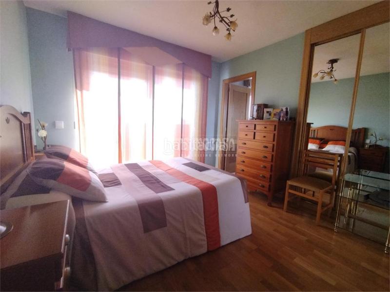 Foto 6812ab14-68fd-44e3-bba9-3ef403be5204. Àtic amb calefacció aparcament a Sur - PAU 4 Móstoles