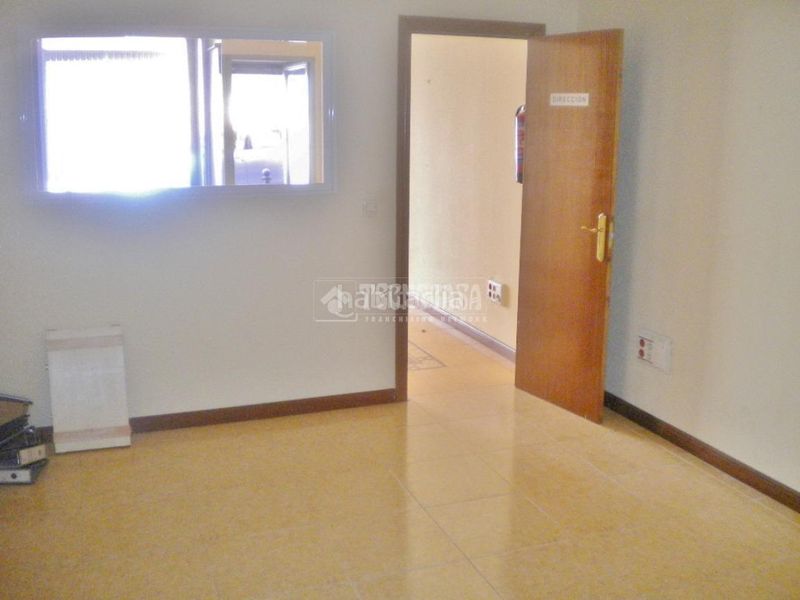 Foto ecfe51a1-381e-4839-be16-e22f3e51909c. Local comercial a Centro Móstoles