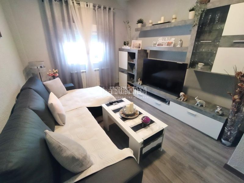 Foto ad8a10ac-ec2c-453a-8d42-3a5d2bcf702b. Piso  en venta en Centro Móstoles