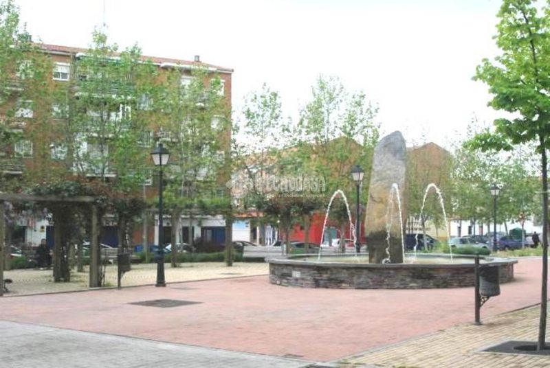 Foto d024a66b-de0c-43ba-804c-b6ab7247a849. Pis amb calefacció aparcament a Centro Móstoles