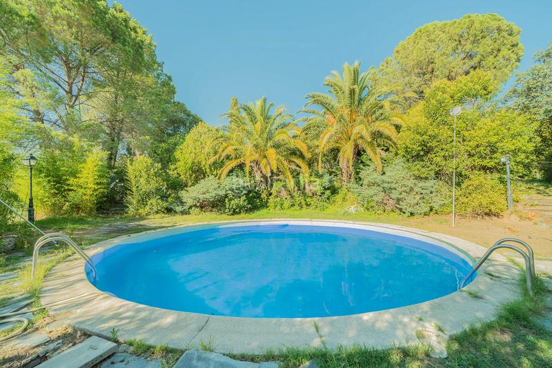 Foto 4f507d9c-9e71-4b6a-8888-93e8ca515c37. Chalet avec cheminée chauffage piscine dans Calalberche