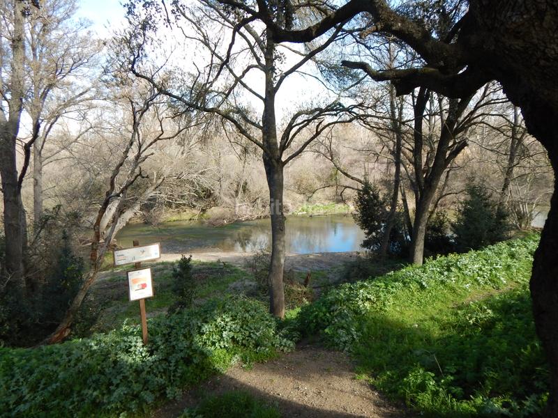 Foto 55ac4c7f-dbad-45dc-865b-994e862ad9ef. Chalet avec cheminée chauffage piscine dans Calalberche