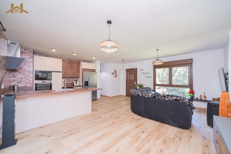 Foto 14847a16-da3f-4b9c-bc34-081410f7093f. Chalet avec piscine dans Villa del Prado