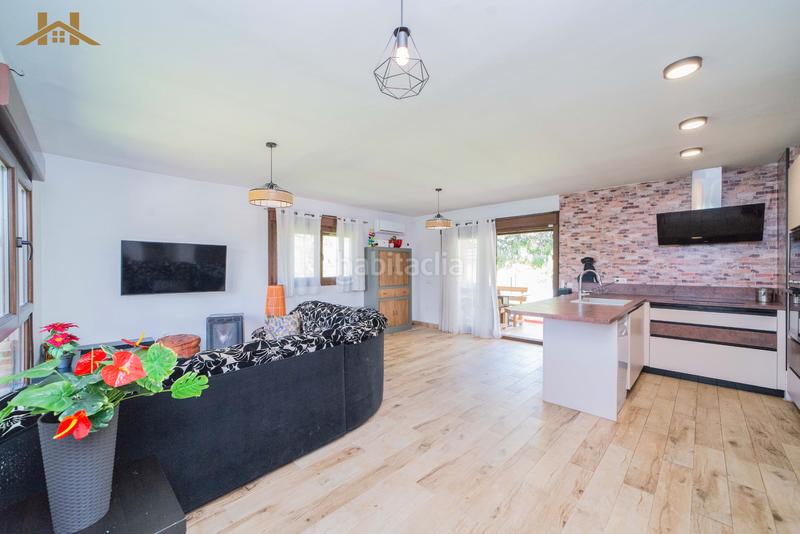 Foto 5a6eaf7d-dc4a-4bd1-bb89-c8ec3384bf7e. Chalet avec piscine dans Villa del Prado