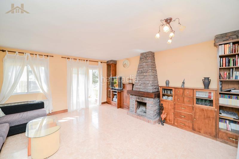 Foto 86effe51-fdd9-4908-abce-087214a116dd. Chalet with fireplace heating parking pool in Villa del Prado