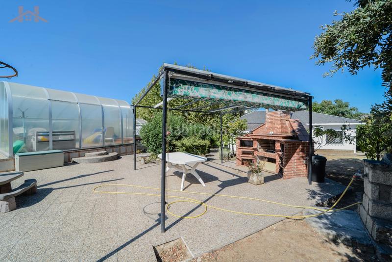 Foto 7ac1746e-535c-4ab3-acc9-d2f3f6f1ed71. Chalet mit kamin heizung pool in Villa del Prado