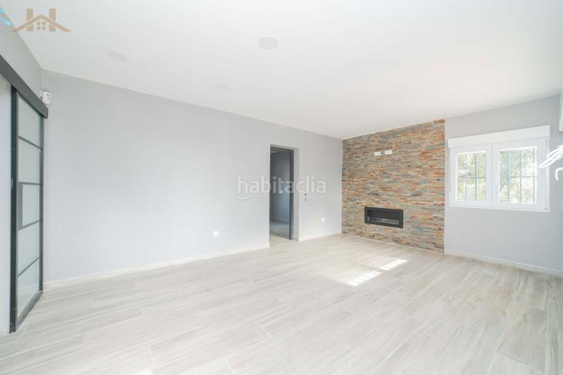 Foto f6c91e39-5003-4256-ae7b-eb661625e4b3. Chalet con camino parcheggio piscina in Villa del Prado