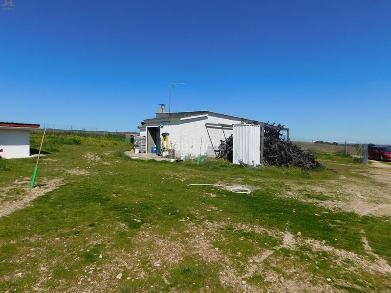 Foto b799f202-b22e-494f-9641-b29a2bf2be92. Finca rústica  de 104.853 m² en Villa del Prado