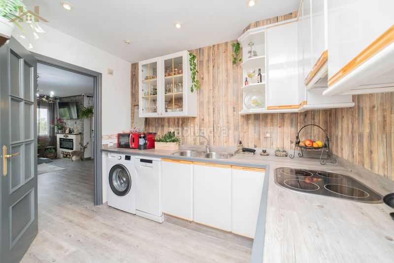 Foto 0a381ea4-23b7-4486-8387-e92fe9e9fede. Pis amb calefacció aparcament a Calalberche