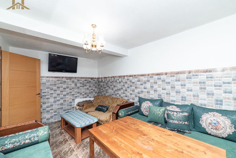 Foto bbe39e5a-41b6-4eb5-9109-297704270df1. Casa adossada a Almorox
