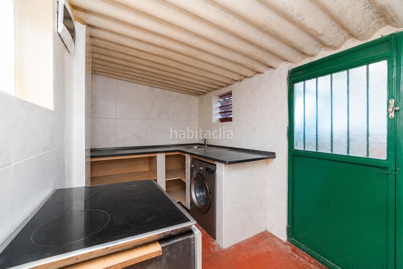 Foto f0a52c2c-8d3e-4c19-8e43-9a22b88893d5. Casa adossada a Almorox