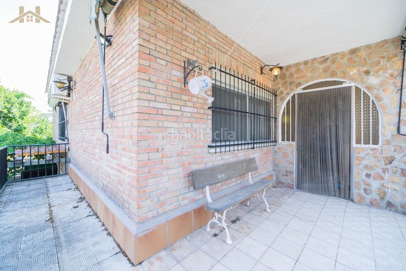 Foto b84238be-adbd-43f1-b457-a010a17f7ae3. Xalet amb xemeneia calefacció aparcament piscina a Calalberche
