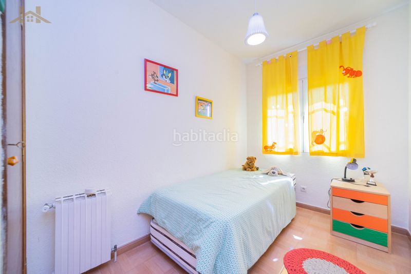 Foto f8610b0d-d7dd-453c-b3ce-455fec3f3815. Casa aparellada amb xemeneia calefacció aparcament piscina a Calalberche