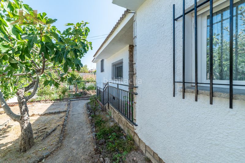 Foto bea31492-7fb2-4214-88bb-623853423826. Casa aparellada amb piscina a Villa del Prado