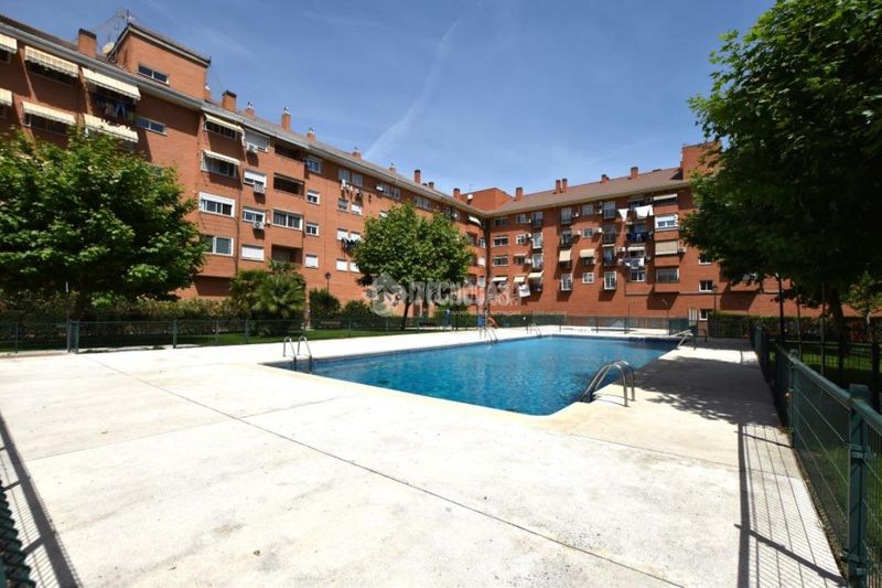 Foto e8681298-3153-4cf9-9d40-5315d10f5854. Pis amb calefacció aparcament piscina a El Arroyo-La Fuente Fuenlabrada