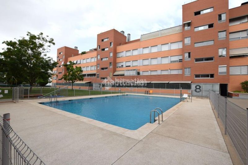 Foto 1c1935cc-51ab-434a-854a-1d726a92b0d8. Pis amb calefacció aparcament piscina a Universidad-Hospital Fuenlabrada