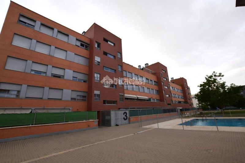 Foto fd3bbb03-4b6a-4414-a766-2796e2133b93. Pis amb calefacció aparcament piscina a Universidad-Hospital Fuenlabrada